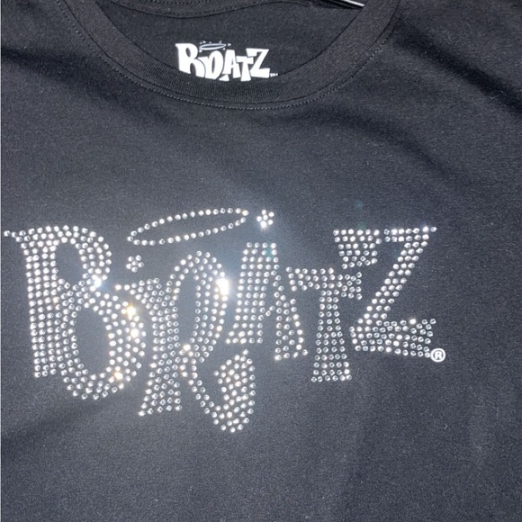 Bratz tee shirt & shorts set- size large  - Nwt - Picture 3 of 5